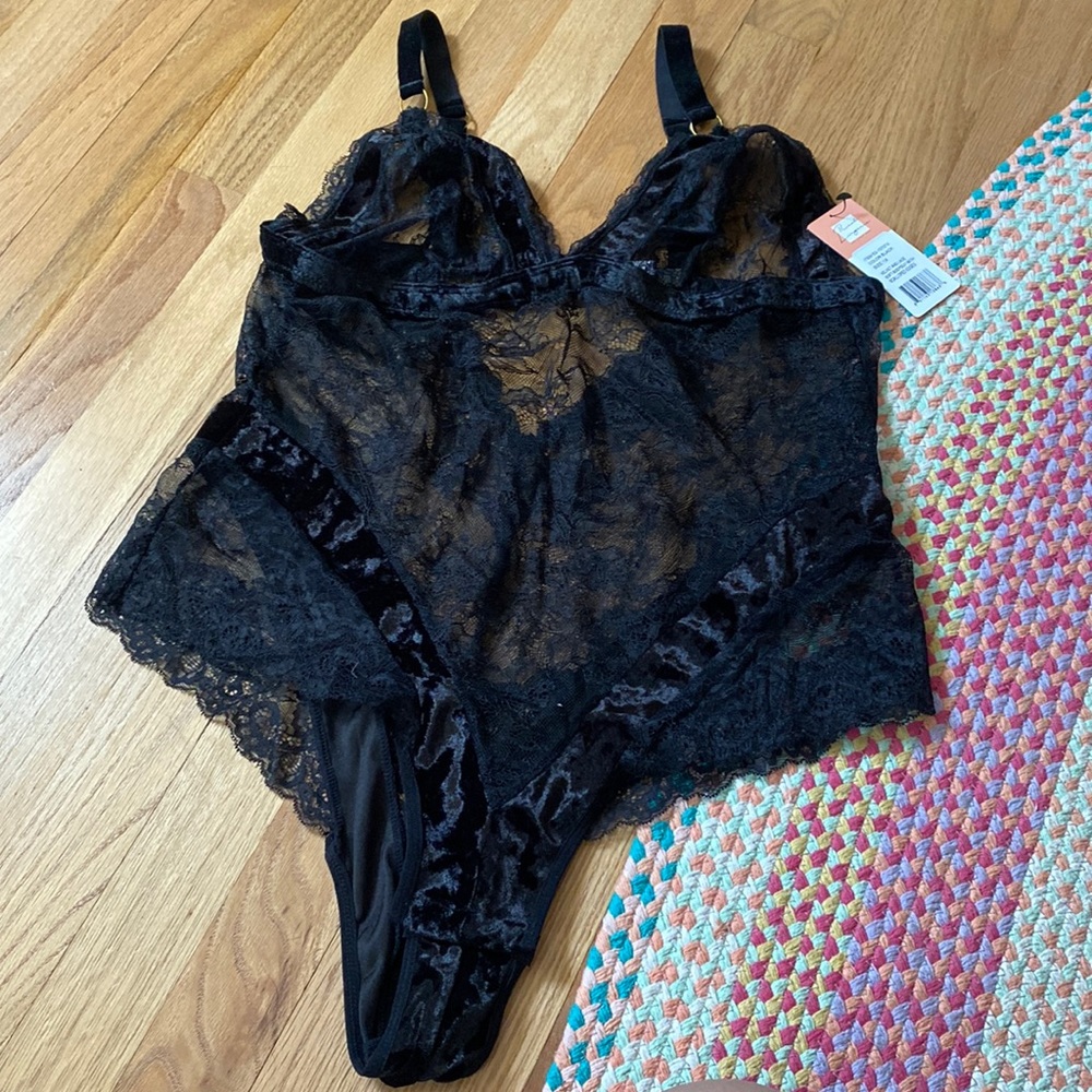 Lace teddy